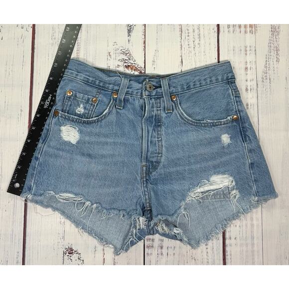 Levi's 501 Shorts Women's Size 24 Cut Off Jean Button Fly Distressed Denim - Picture 6 of 7